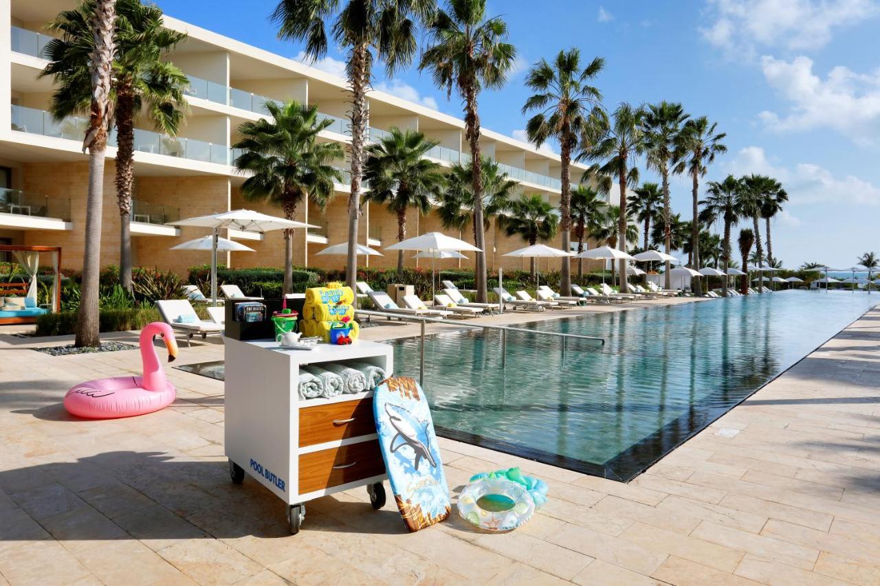 Family Selection At Grand Palladium Select Costa Mujeres Cancún Kültér fotó