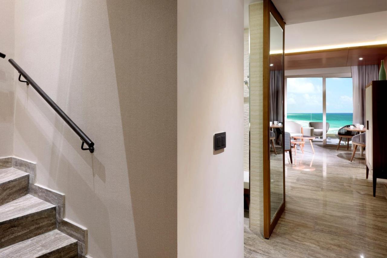 Family Selection At Grand Palladium Select Costa Mujeres Cancún Kültér fotó