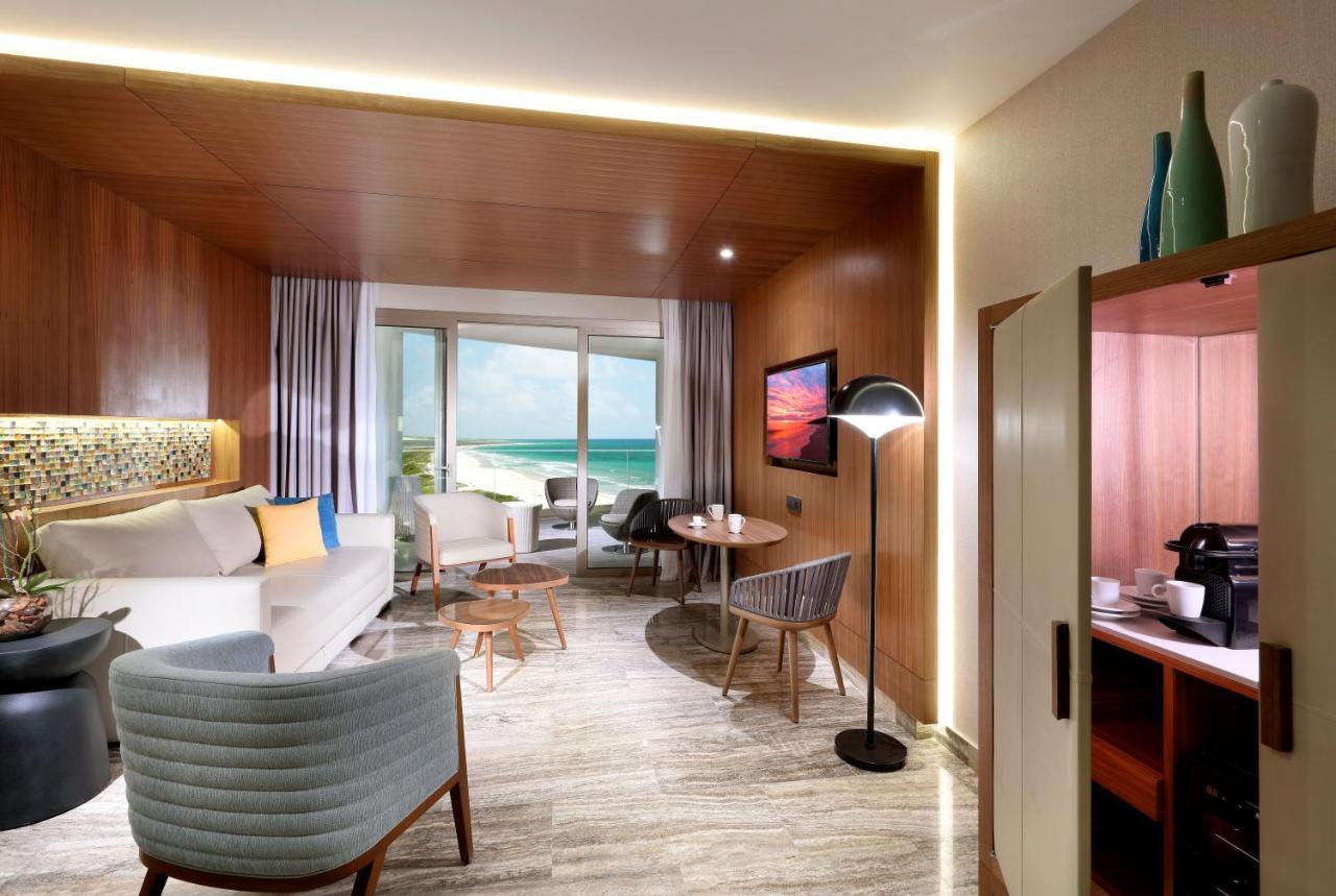 Family Selection At Grand Palladium Select Costa Mujeres Cancún Kültér fotó